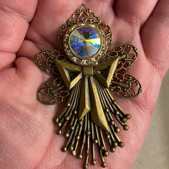 Jewelry - Vintage Antiqued Angel Brooch Aurora Crystal